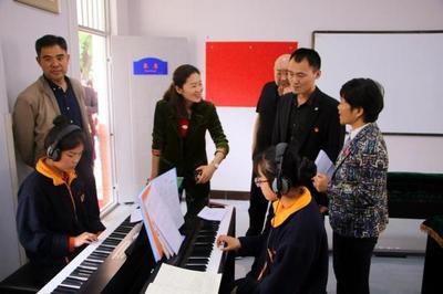 红色会客厅 一堂有故事的思政课与企业艺术教育培训咨询的启迪